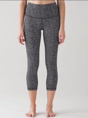 Lululemon Wunder Under Crops
